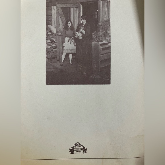 Canadian Whole Earth Almanac Fall 1970 - Picture 16 of 16